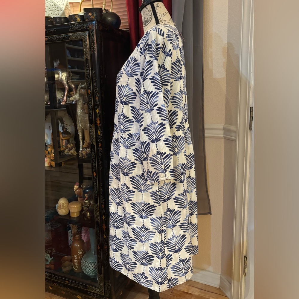 J. jill Whimsical Fan Print Split Neck MIDI Dress - Picture 3 of 8